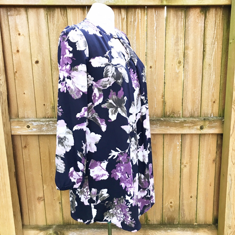 NWT Navy Shift Dress w/ Floral Print Long Sleeved