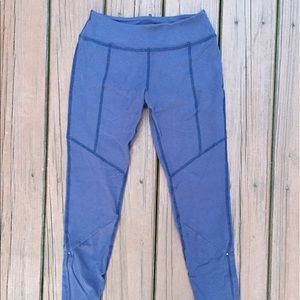Beyond Yoga 3/4 Crop Leggings
