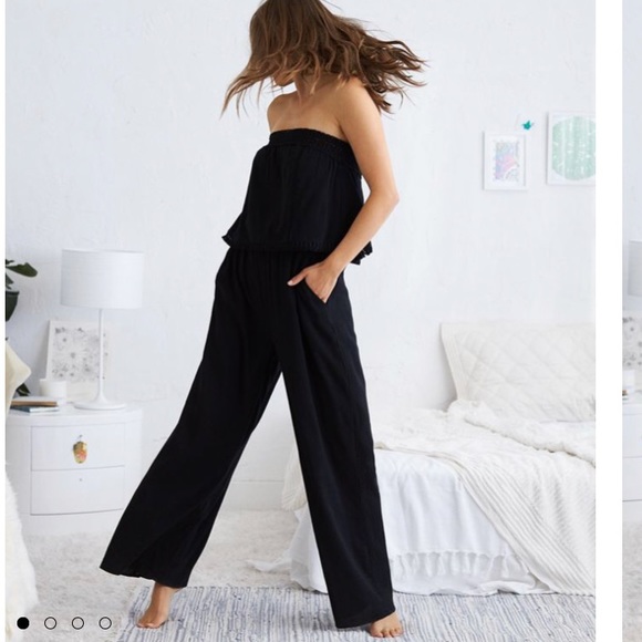 aerie Dresses & Skirts - NWOT Strapless jumpsuit❣️