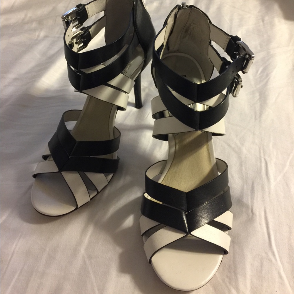 Michael Kors Leather Sandals Sz 7