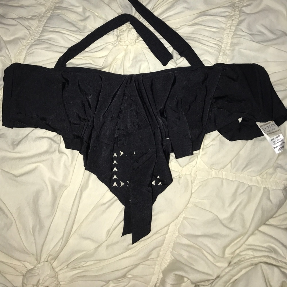 NWOT L*space Flutter Flounce Top