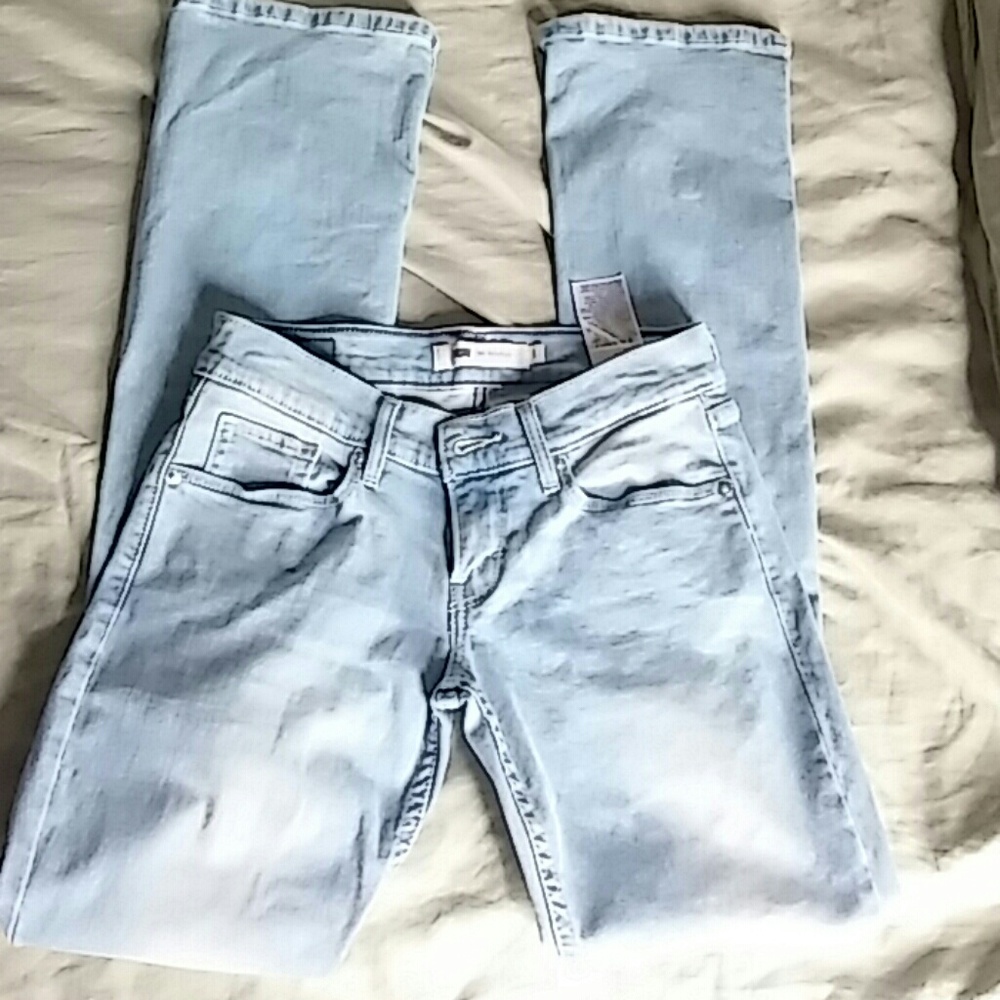 Levi's 524 bootcut W25 L32