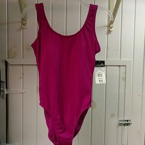 One piece swim suit