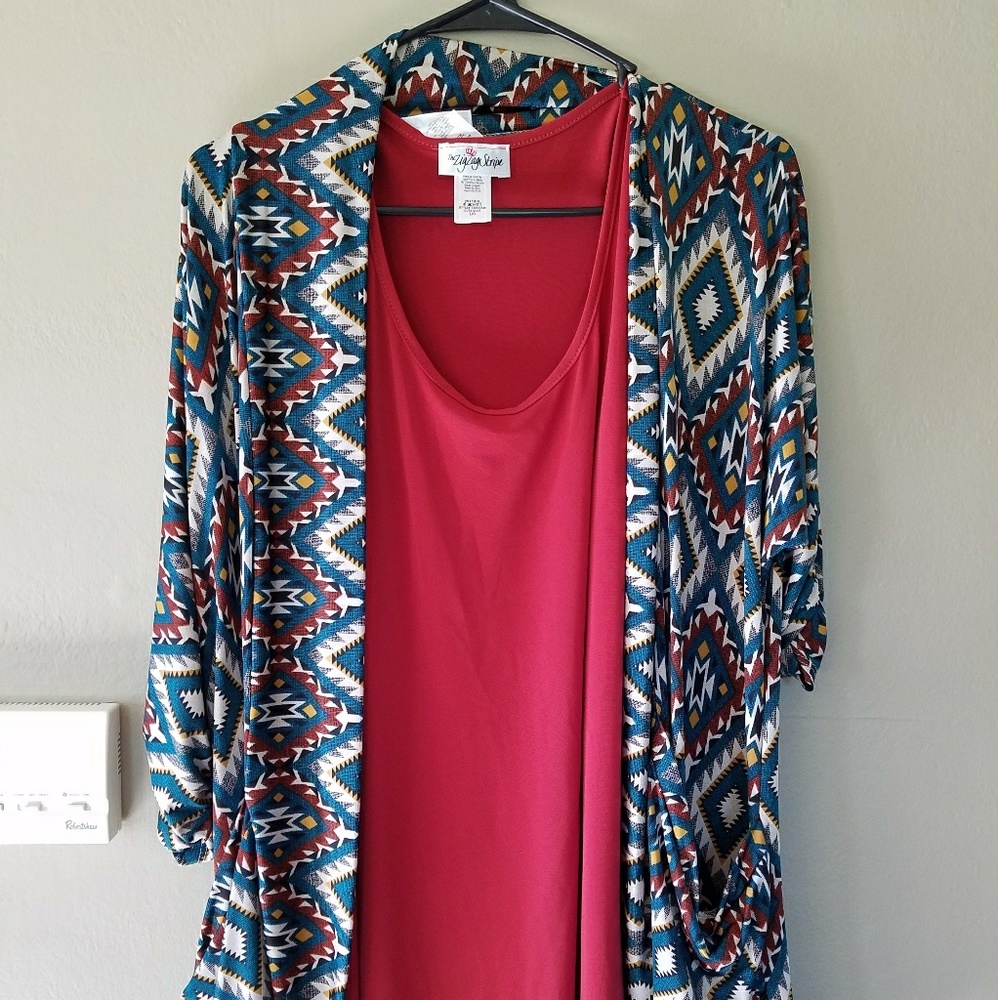 Zig zag stripe brand tank top and cardigan.