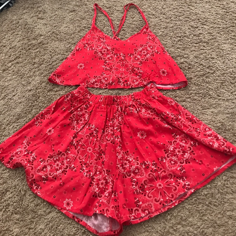 Two Piece Set from Hollister. Both in size small