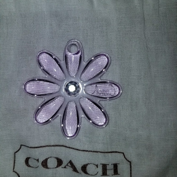 Coach lavender daisy - Picture 1 of 1