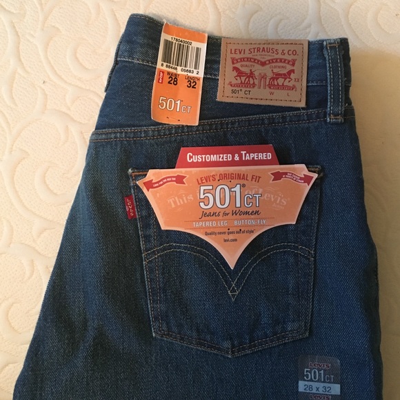 Trendy LEVIS 501 jeans! - Picture 2 of 4