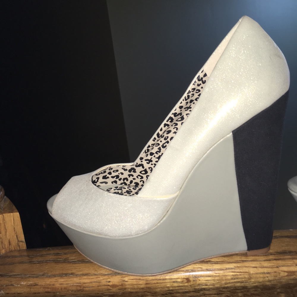 Women's Jessica Simpson Wedges