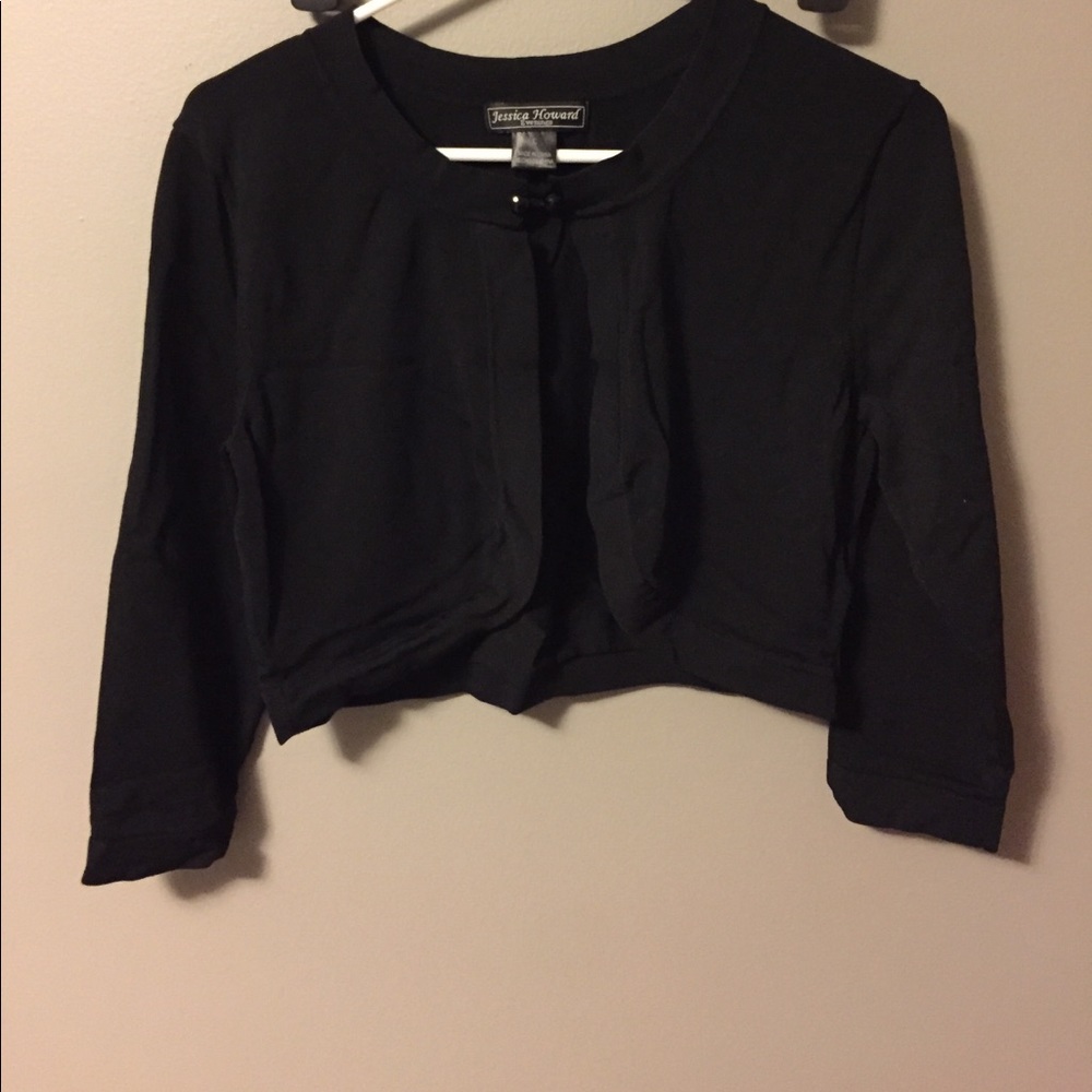Jessica Howard black 3/4 sleeve shrug sweater