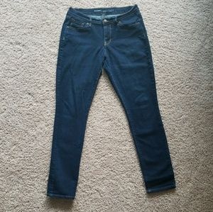 Old Navy Curvy Profile Skinny Jeans (Dark Wash)