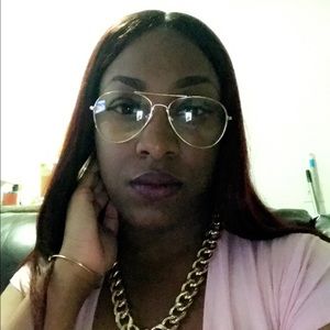 Meet your Posher, Sharell