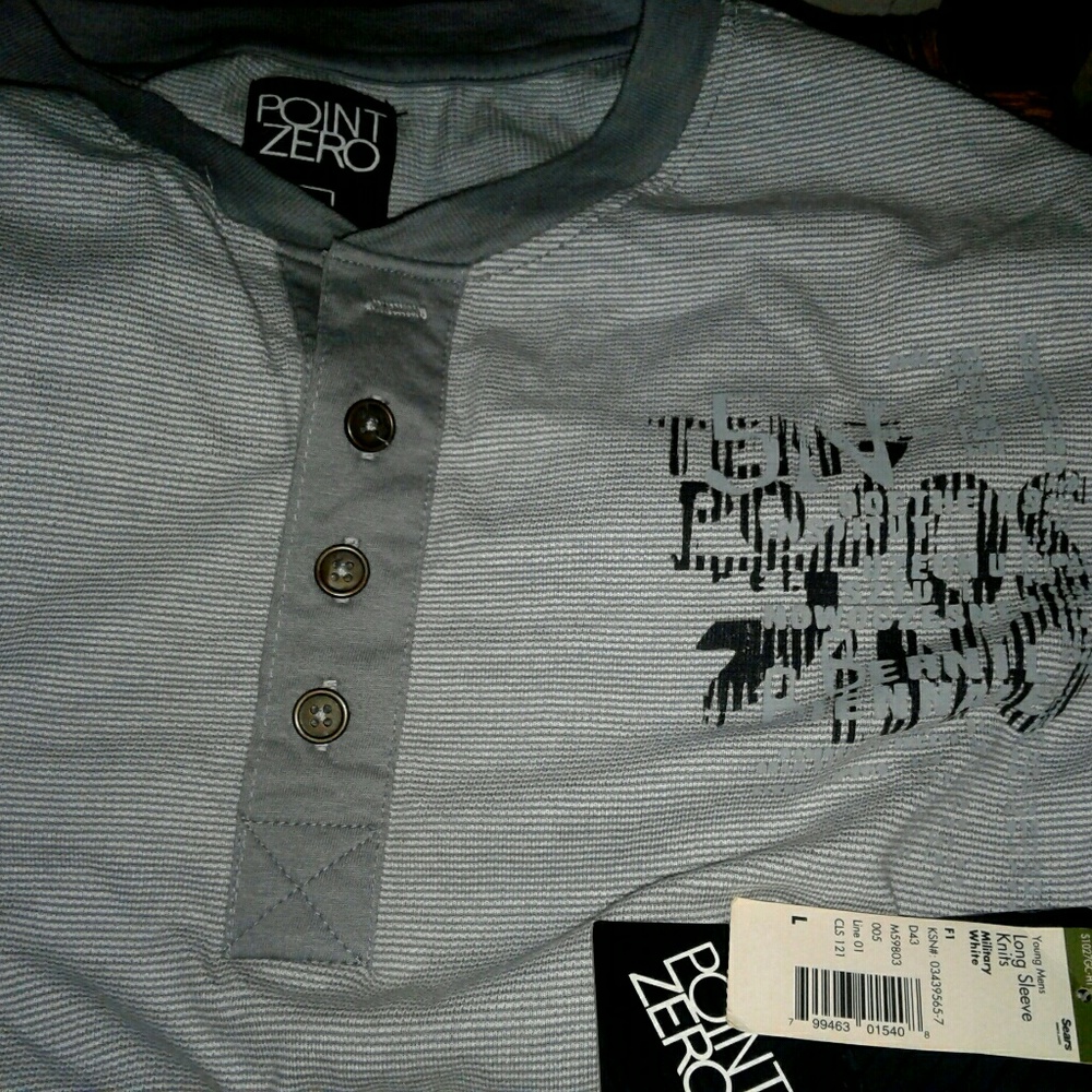 NWT Men's Long Sleeved Shirt