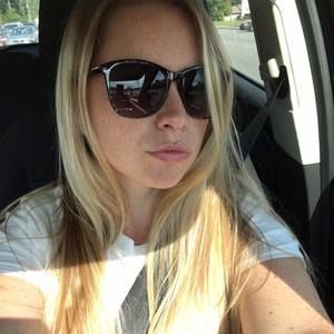 Meet your Posher, Caitlin