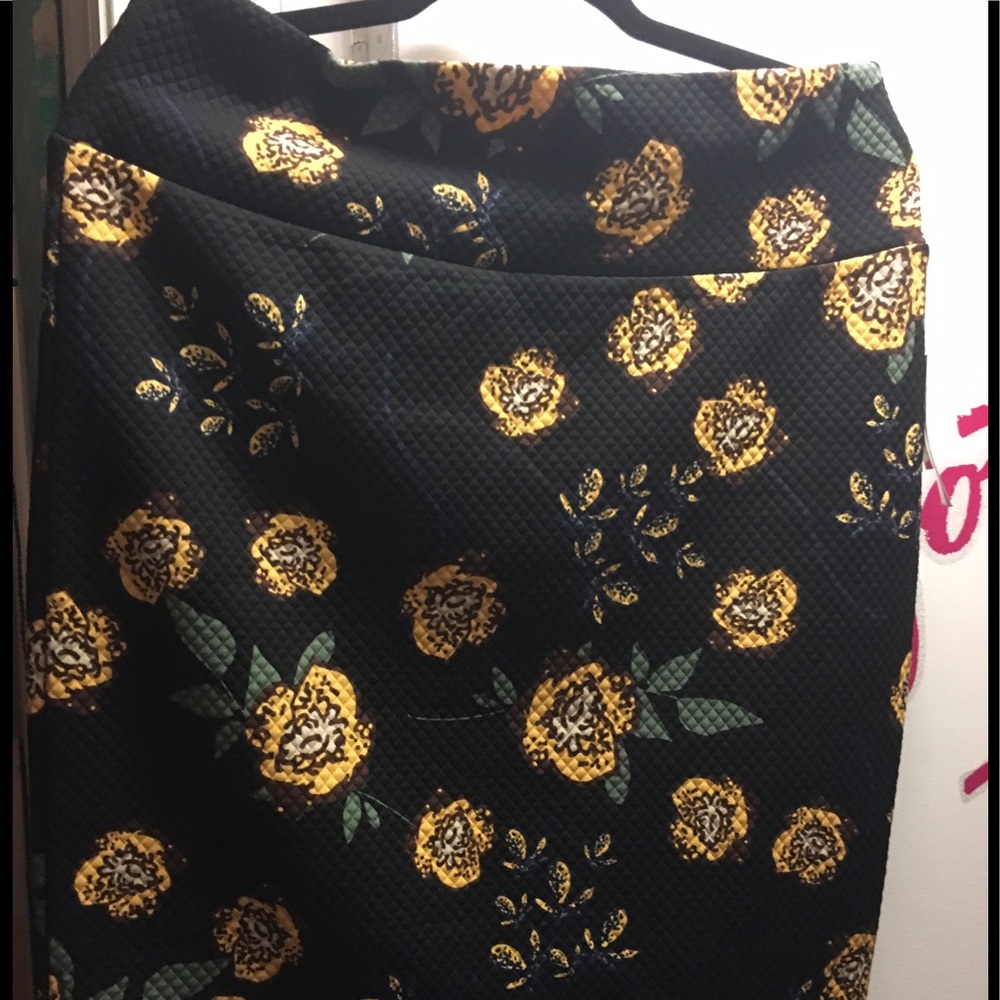 Lularoe Cassie Skirt