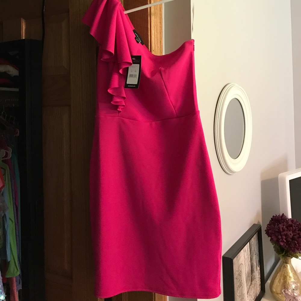 Pink one shoulder bodycon dress