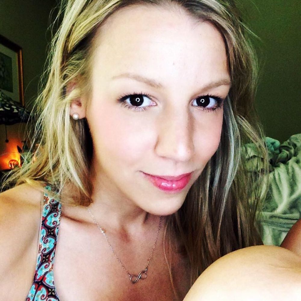 Meet your Posher, Holly