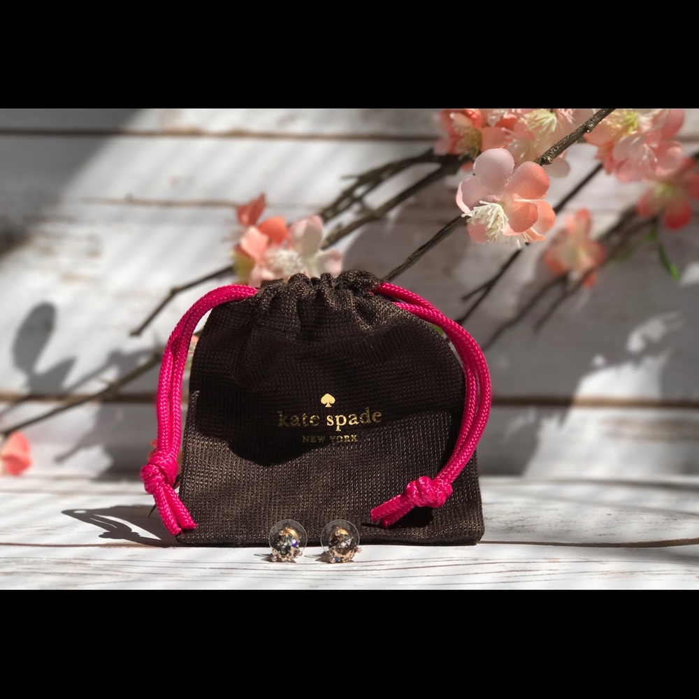 NEW Kate Spade rose gold tone stud earrings.