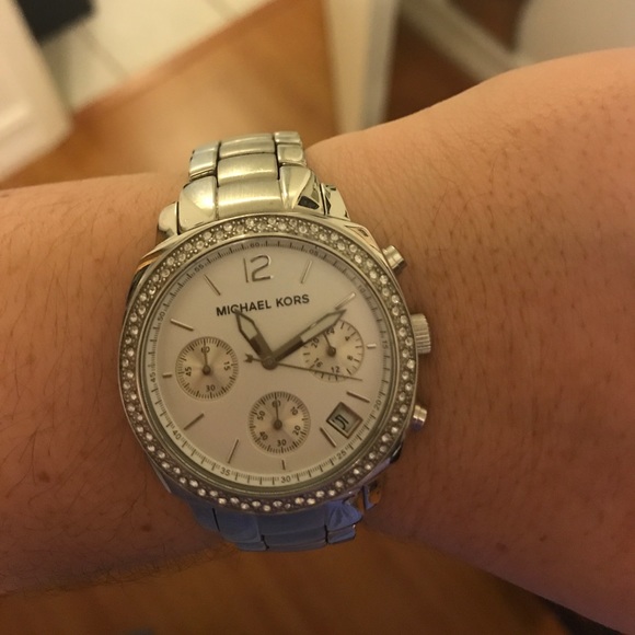 Michael Kors Watch - Picture 7 of 8