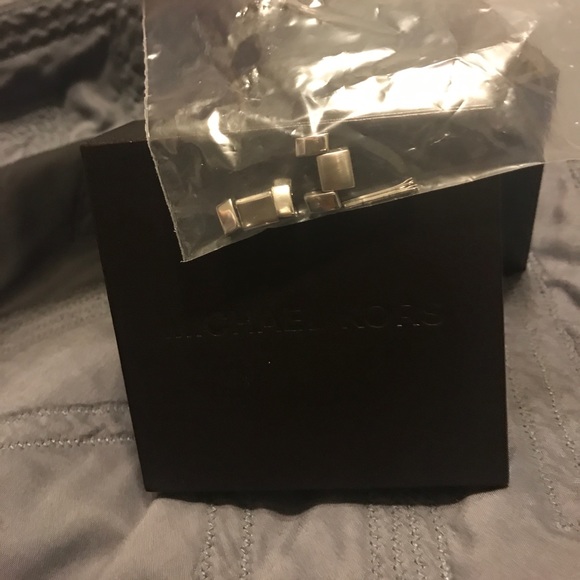 Michael Kors Watch - Picture 8 of 8