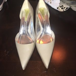 Gray Leather pumps. SZ 10