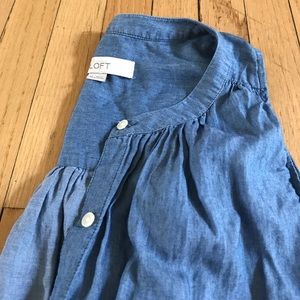Sleeveless dress blouse