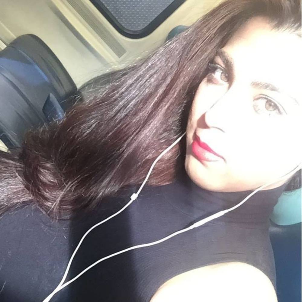 Meet your Posher, Hayzel