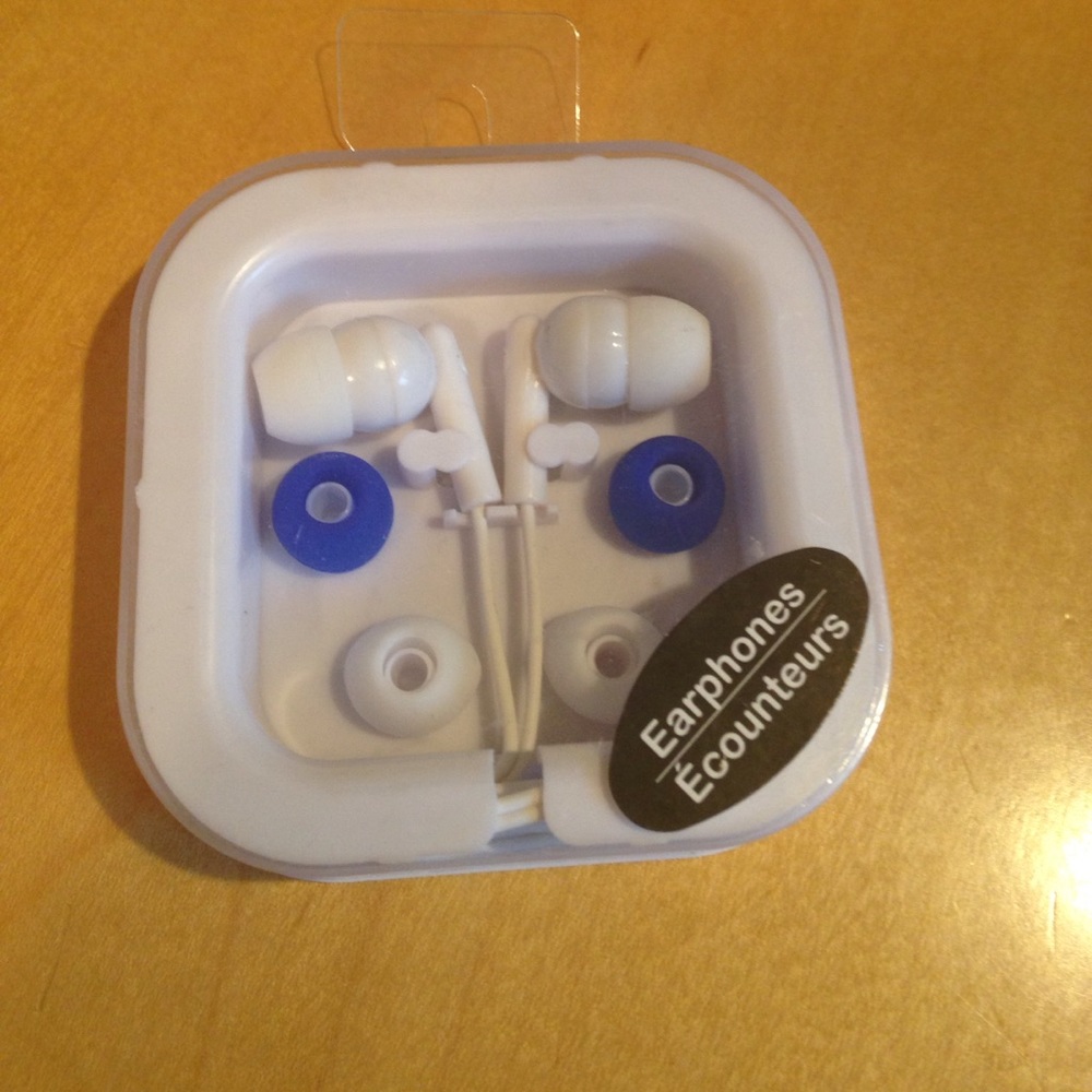 Brand new Earphones with replaceable buds.