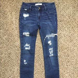 Bullhead Ripped Skinny Jeans - 00