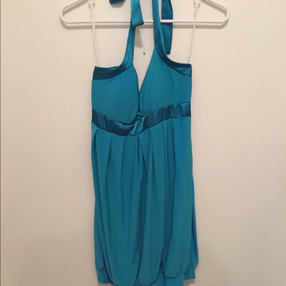 Mini dress. Halter top.