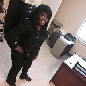 Meet your Posher, Lashonda