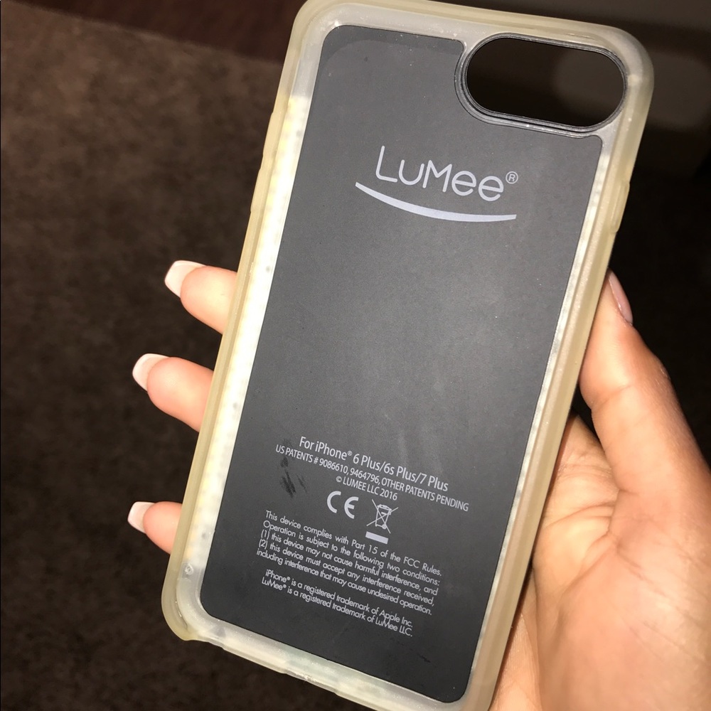 iPhone 7 plus lumee case