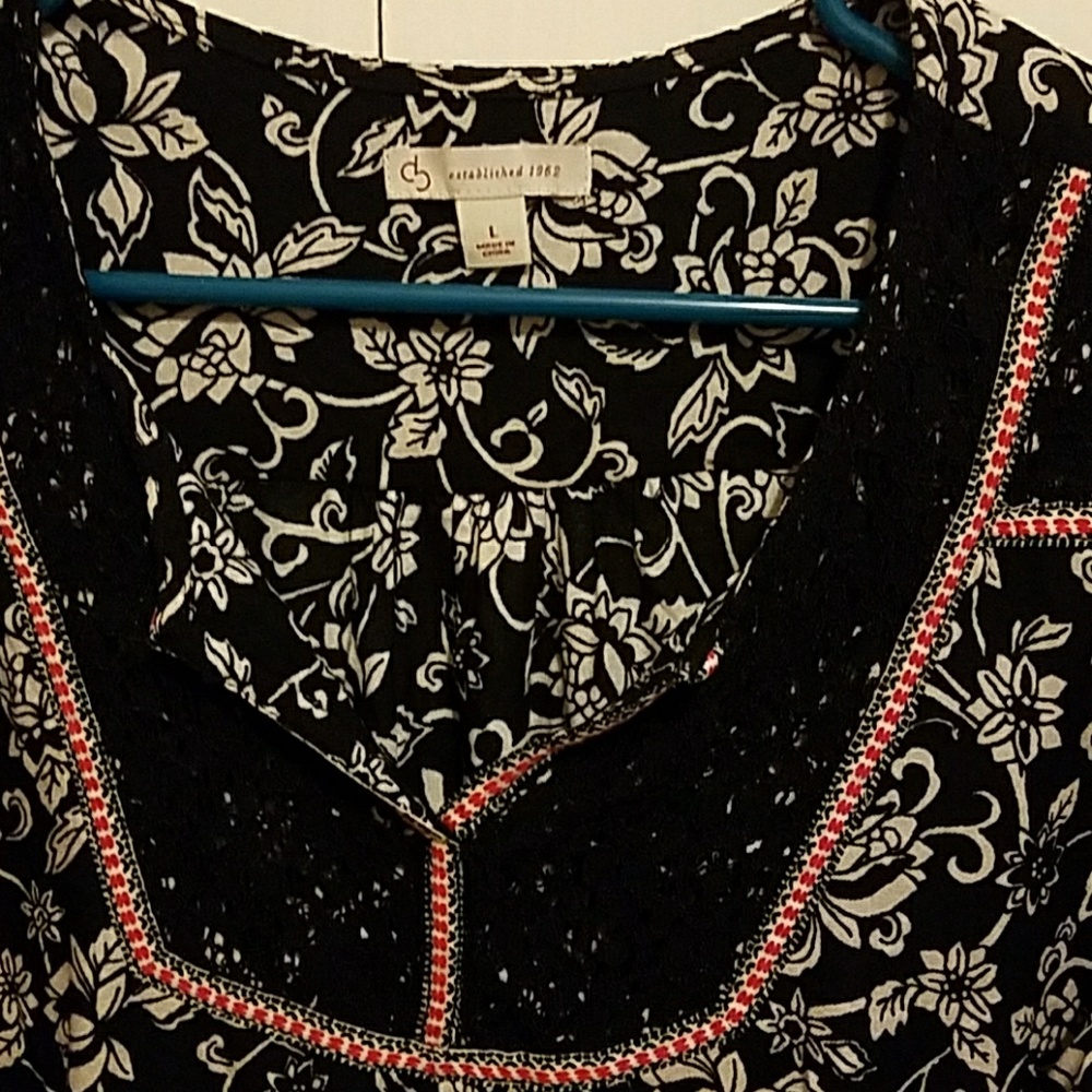 Blouse - Picture 2 of 3