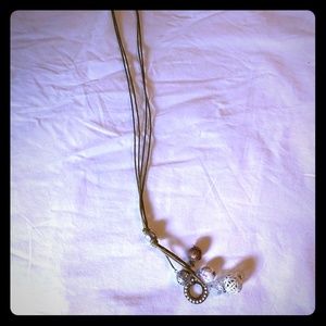 A&E long necklace