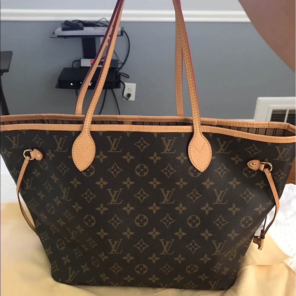 Louis Vuitton Neverfull MM Monogram SHIPPING ONLY!