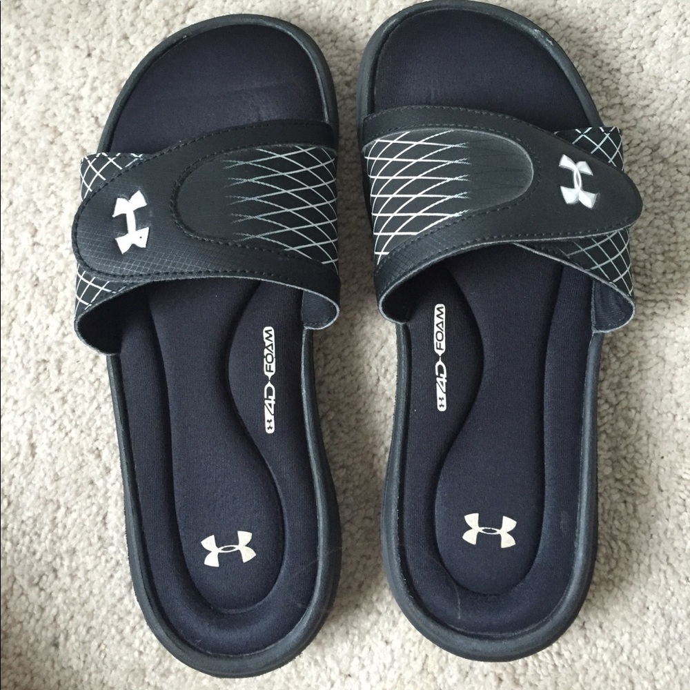 Under amour slides