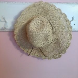 Straw beach hat