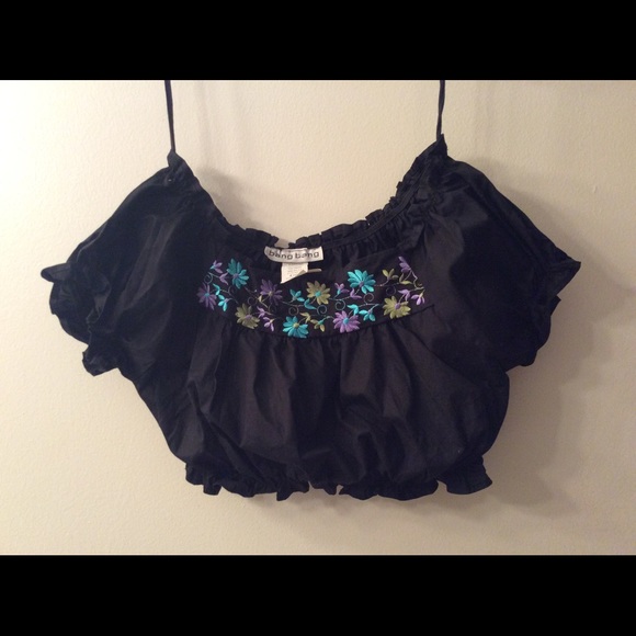Embroidered belly top with flower detail size M! - Picture 3 of 4