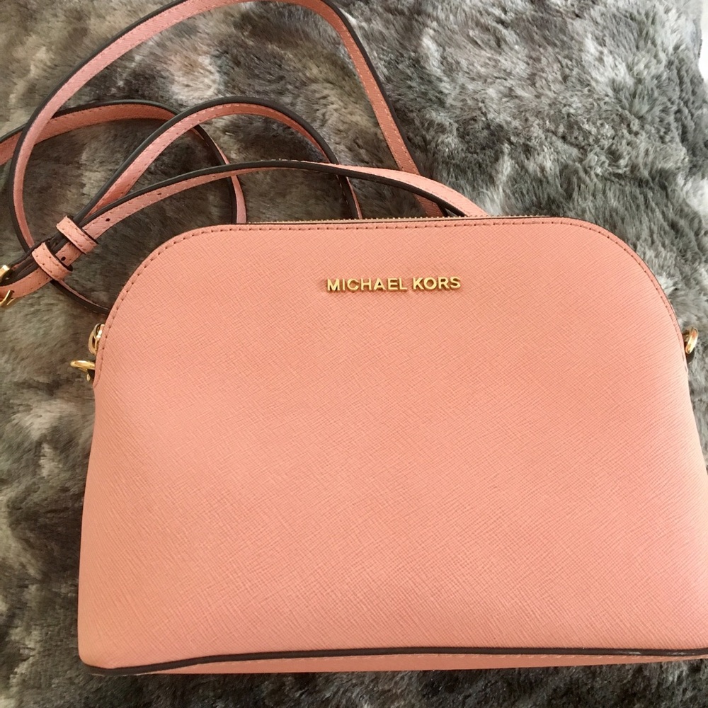 Michael Kors CINDY BLUSH LEATHER DOME CROSSBODY