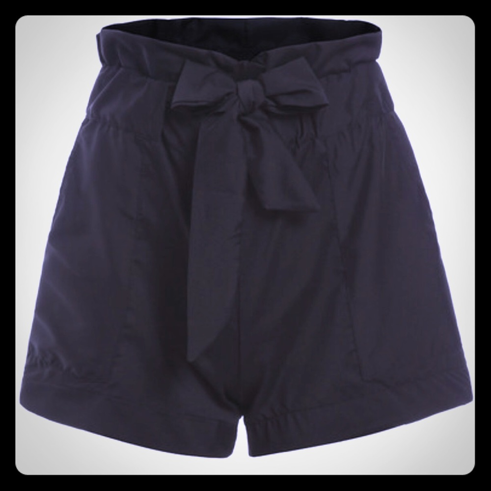 Black tie bow shorts