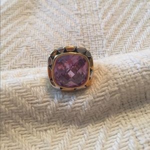 Purple stone costume ring sz 6