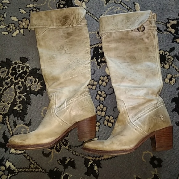 Frye Shoes - Frye boots 🐎