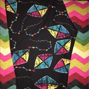 LuLaRoe TC KItes leggings