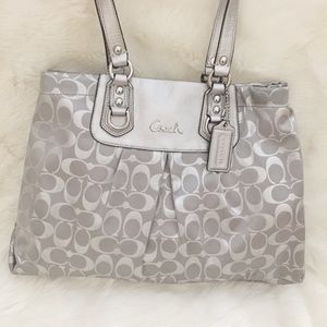 🆕 Coach Ashley Signature Lurex Carryall