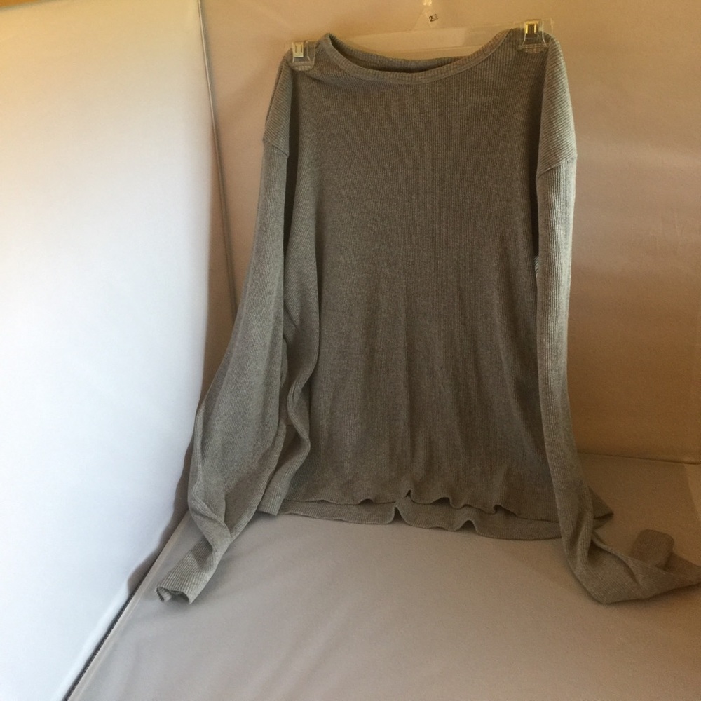 Men's fitted long sleeve knit shirt