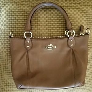 1 HR SALE!  Small leather coach bag