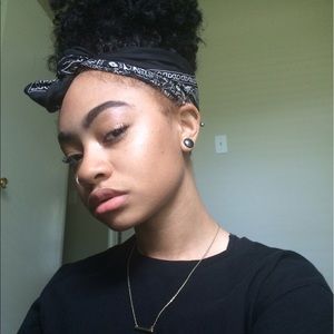 Meet your Posher, Diamond