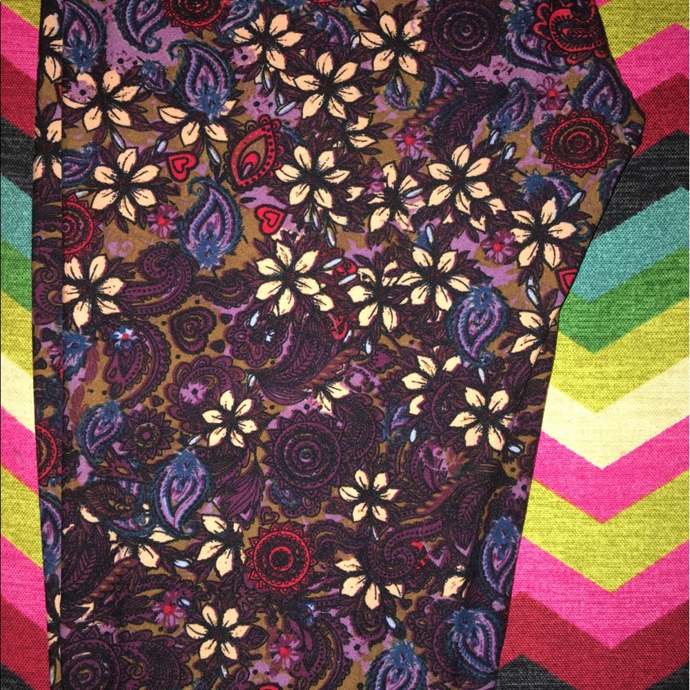 LuLaRoe leggings- paisley