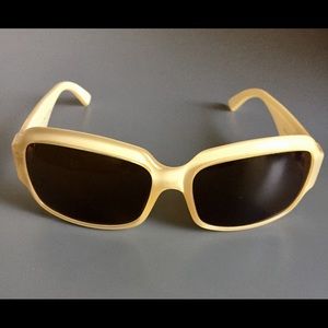 Fendi Sunglasses FS 5003 in Pearlescent Cream