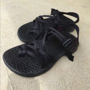 Chacos Double Strap Black Size 8