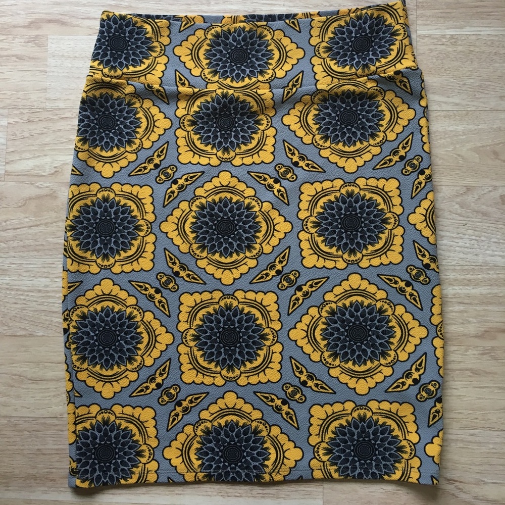 Lularoe Cassie skirt